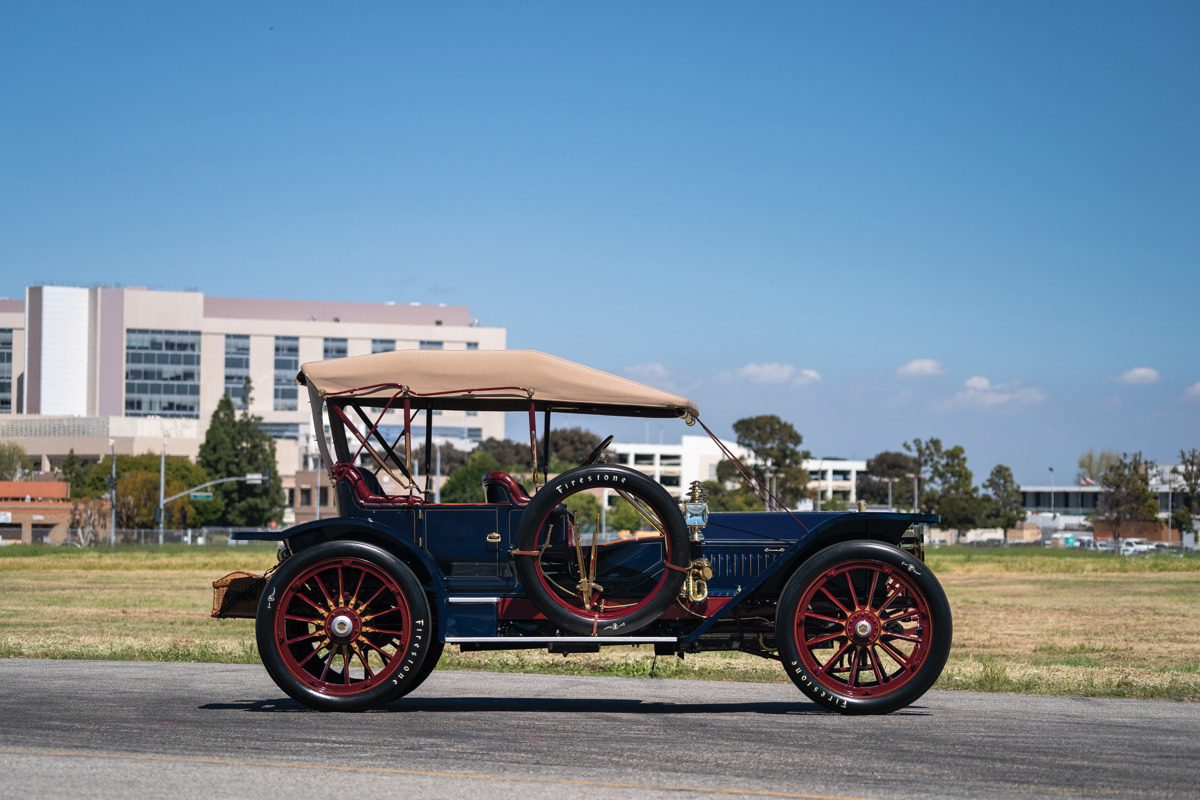Side of 1908 Oldsmobile Limited Prototype offered at RM Sotheby’s Hershey live auction 2019